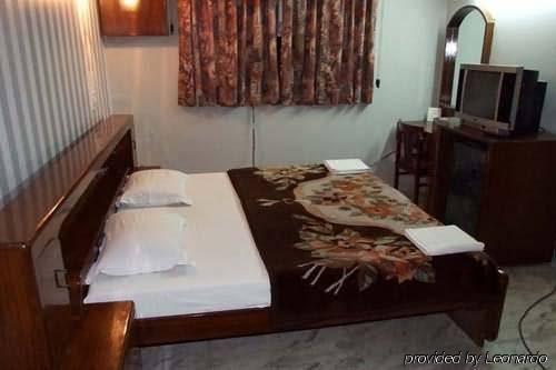 Hotel Welcome Palace Делі Екстер'єр фото